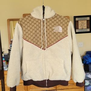 Gucci x North face fleece jacket - Small